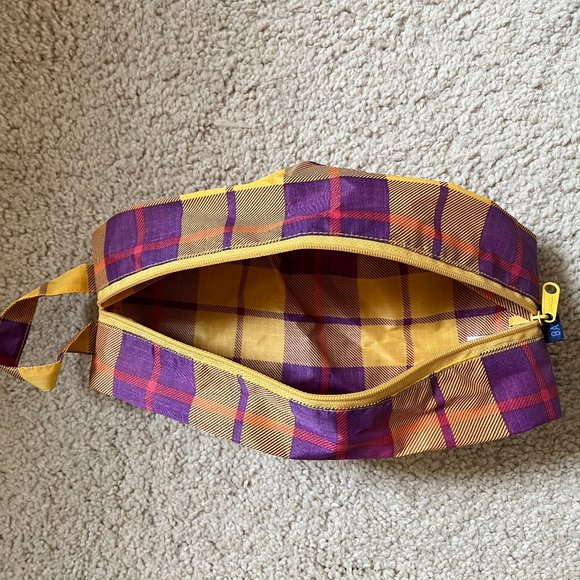 BAGGU Handbags - Rare BAGGU *Yellow Tartan Plaid* 3D Pouch, Small Size, Machine Washable, NWOT